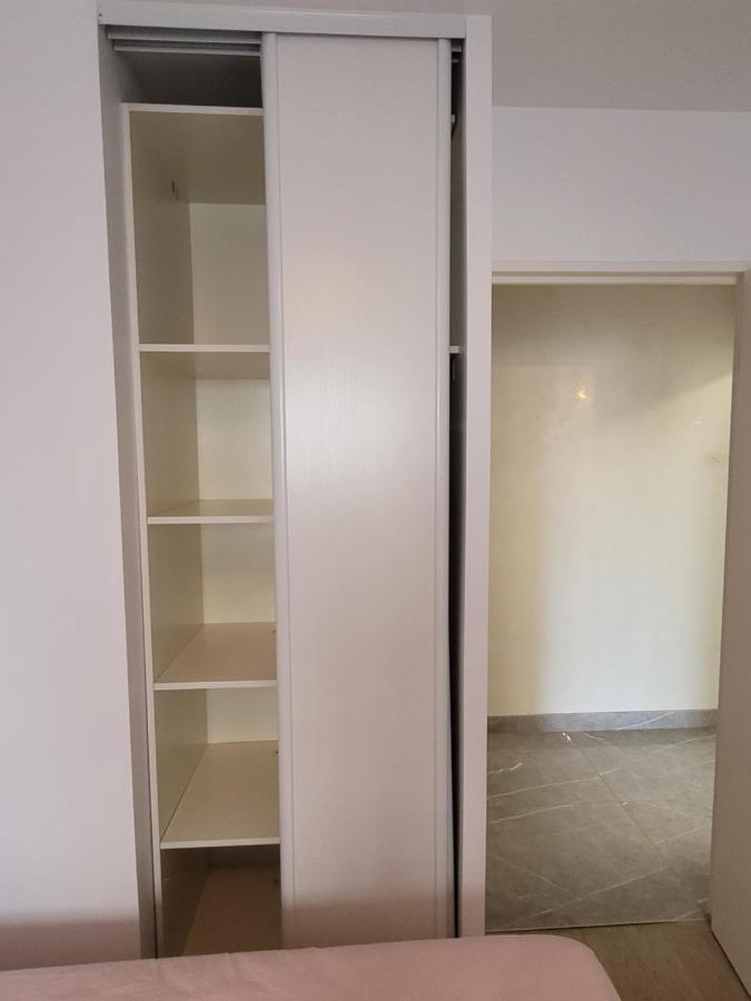 Location 3 Chambres Spacieuses Dans Appartment 2 Mn Rer Bussy Saint Georges Exterior foto