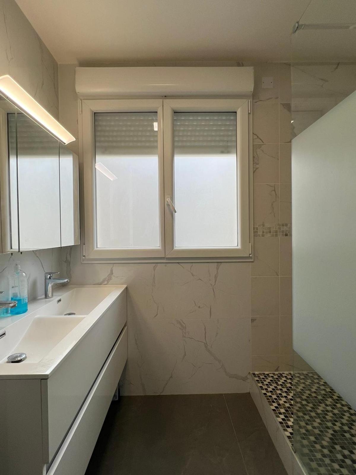 Location 3 Chambres Spacieuses Dans Appartment 2 Mn Rer Bussy Saint Georges Exterior foto