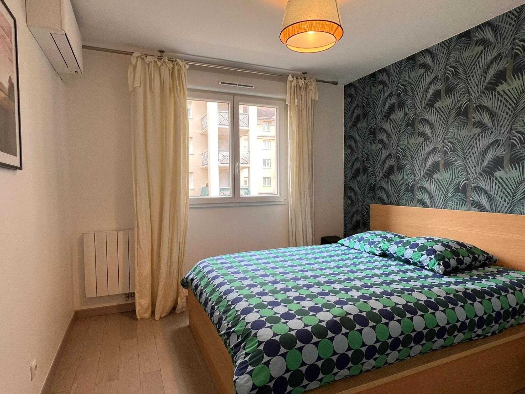 Location 3 Chambres Spacieuses Dans Appartment 2 Mn Rer Bussy Saint Georges Exterior foto